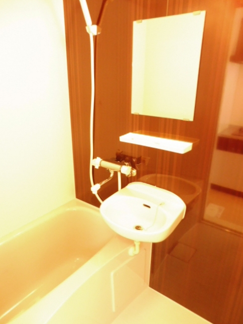 fcf9dcc0-9935-48ed-b6d5-e50354f914a4_property_picture_2306_large