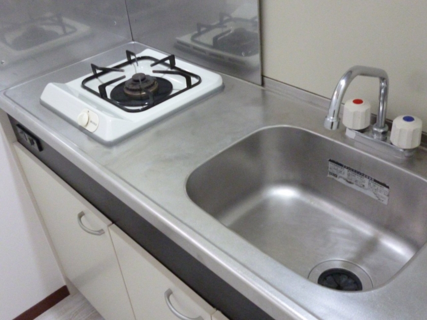 0000000000000000100000016206709_4