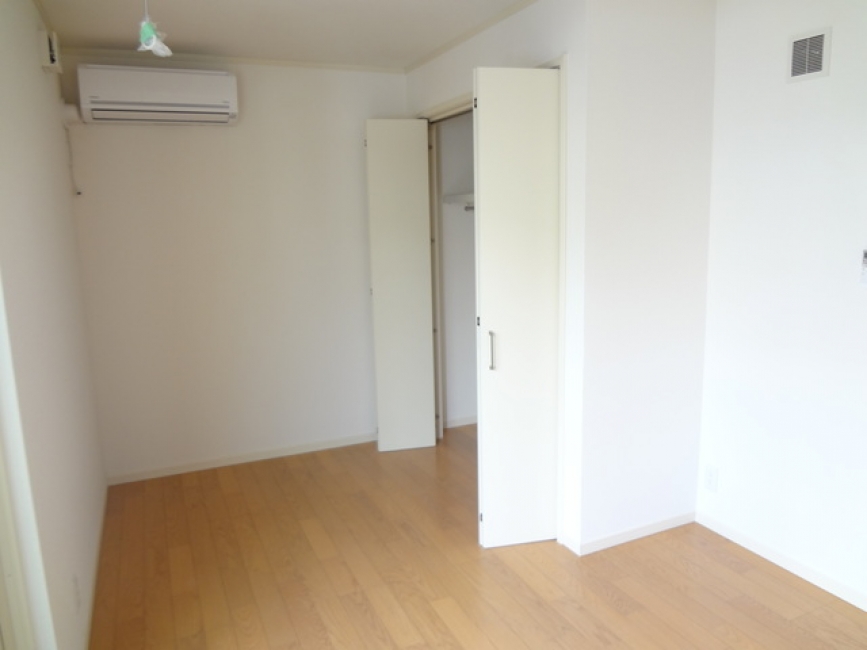 5c5125d4d199d3b4047c57b7f4de8257ad7cda43_04