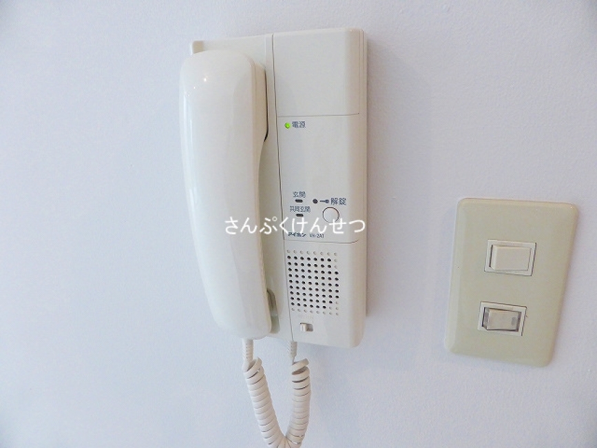 インターホン