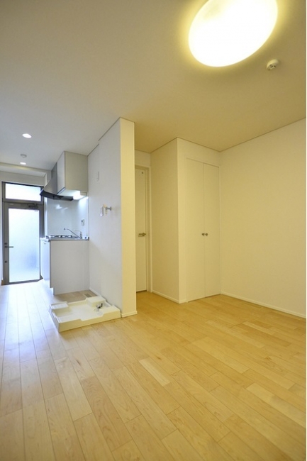 居室からキッチン