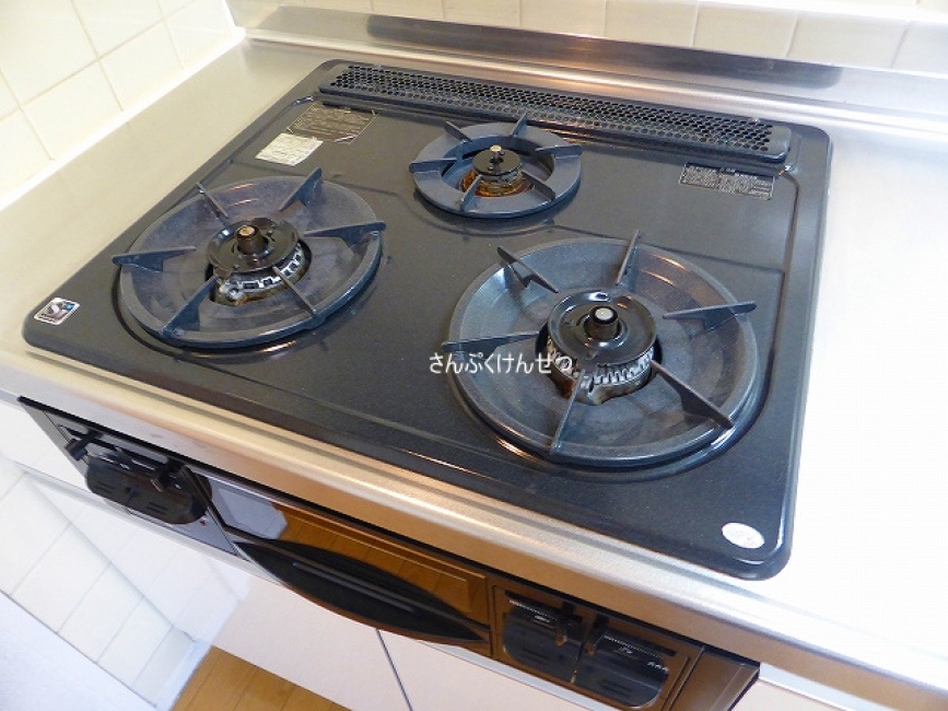 ガス３口システムキッチン