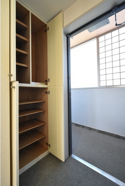 シューズボックス