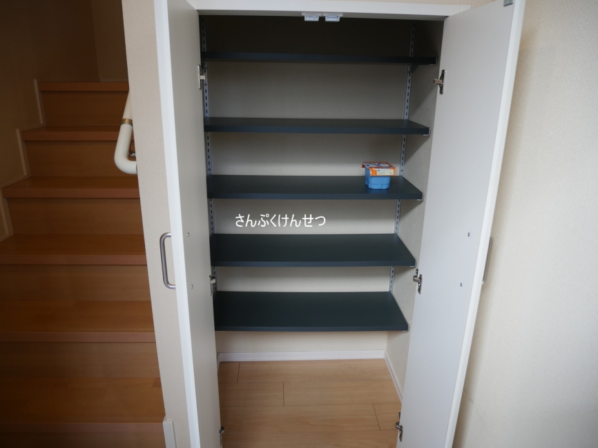 シューズボックス