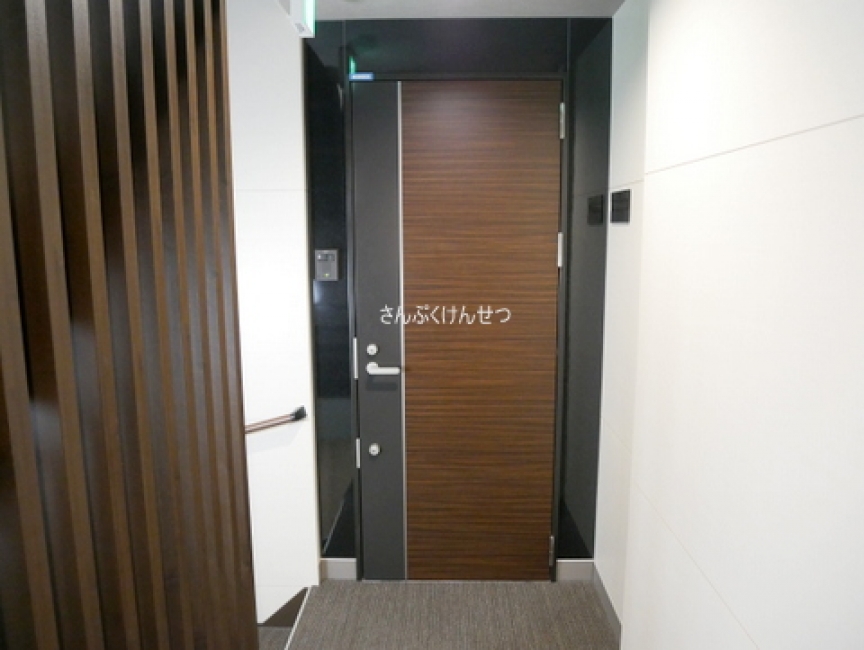 パピエ自由が丘_玄関ドア