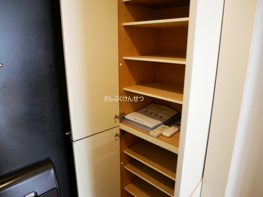 シューズボックス