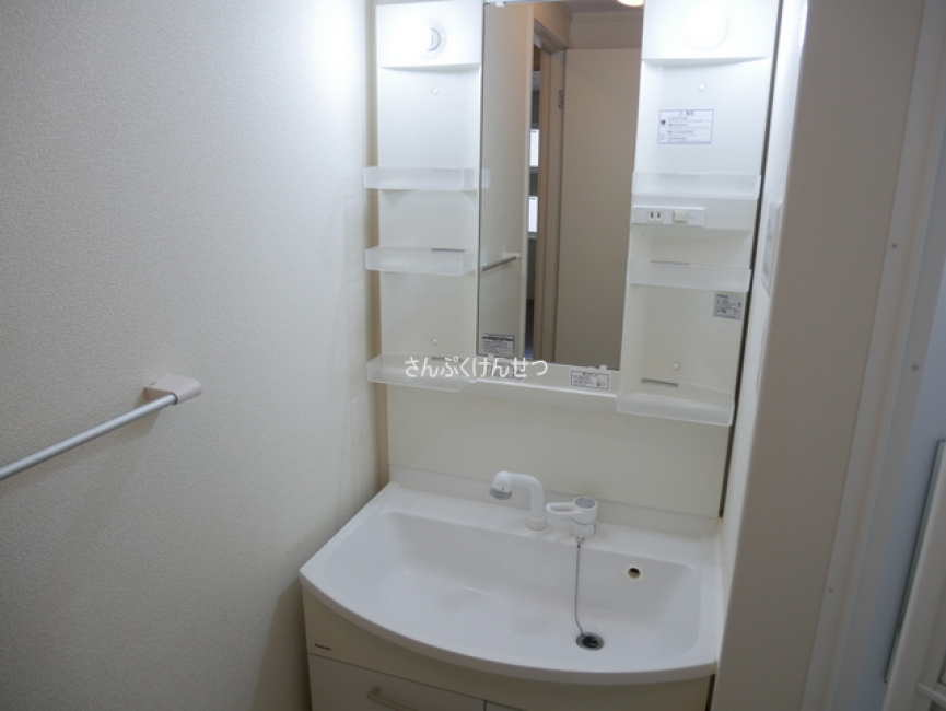 セレーナ世田谷_シャンプードレッサー