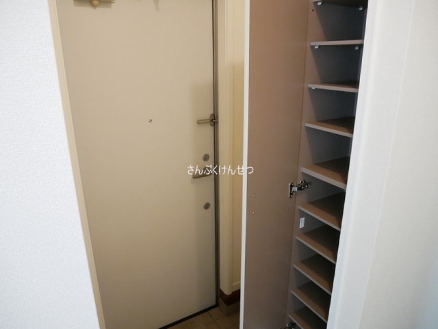 セレーナ世田谷_玄関