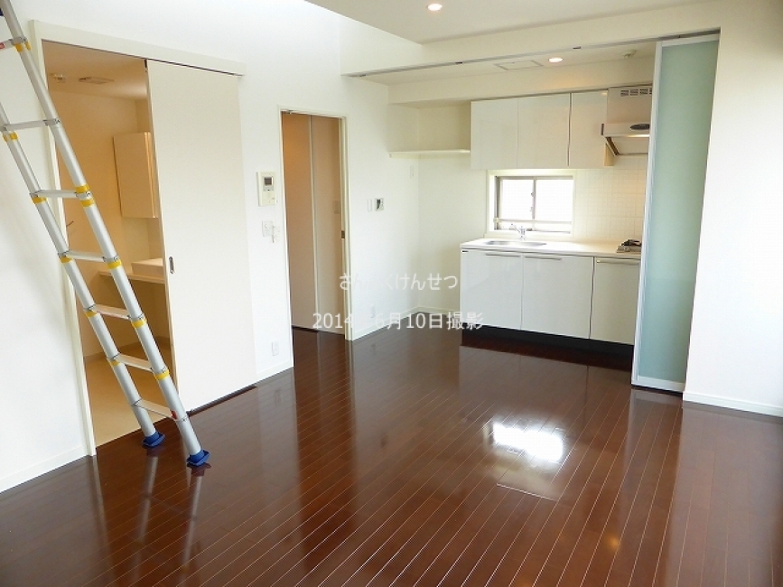 ベルファース奥沢_10.1帖リビング