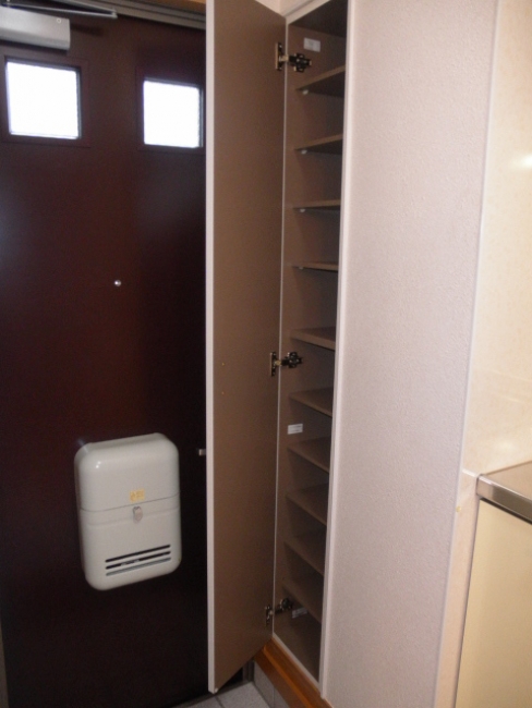 ローレンス奥沢_玄関シューズボックス