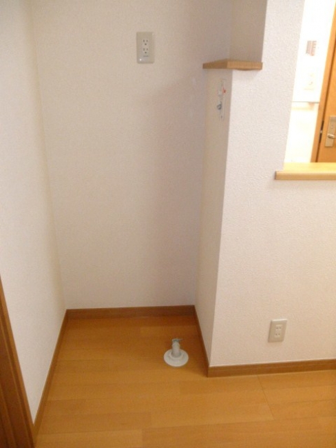 ローレンス奥沢_室内洗濯機置場