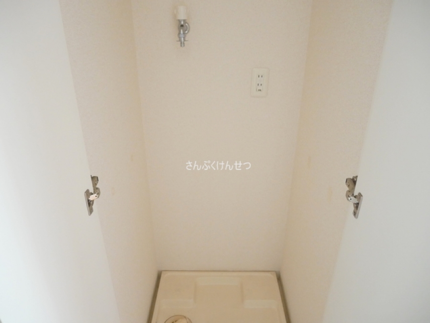 セレーネ自由が丘_室内洗濯機置場