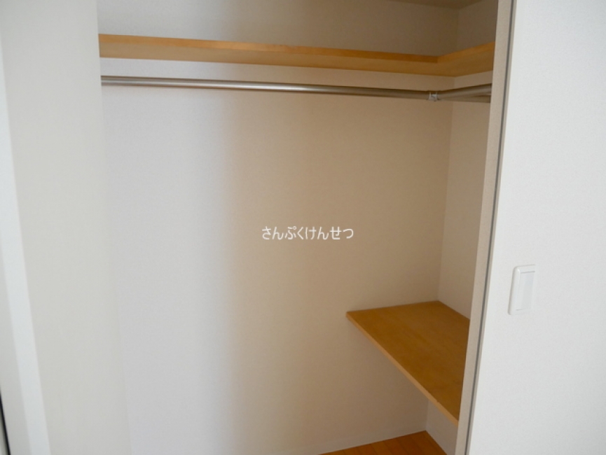 セレーネ自由が丘_大きめクローゼット