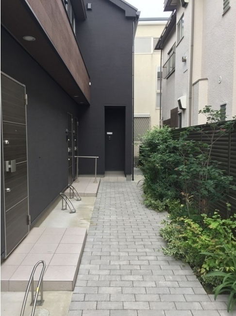 ヴィクトワール奥沢_共用部駐輪スペース