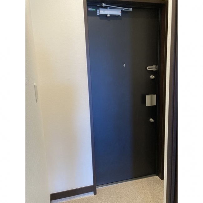 レラージュ自由が丘_玄関ドア