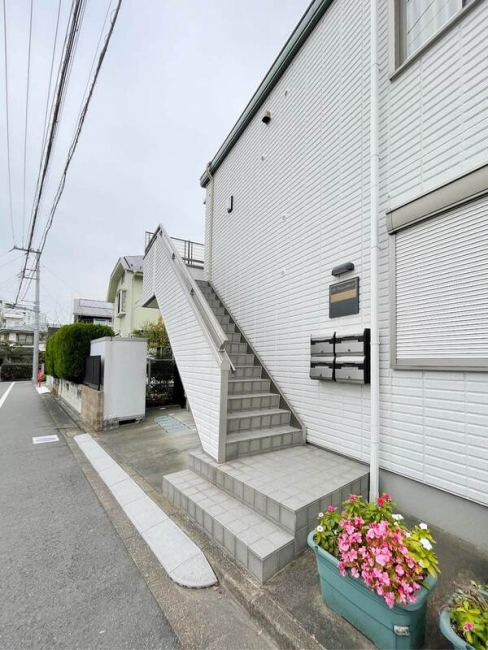 マイドリーム自由が丘_外階段