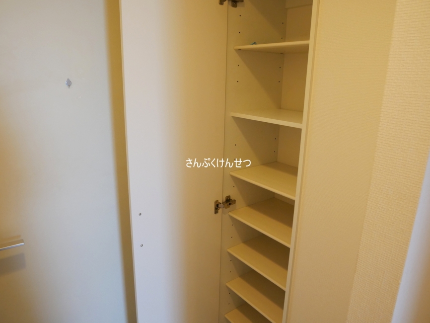 リブリ・自由が丘Ⅱ_シューズボックス