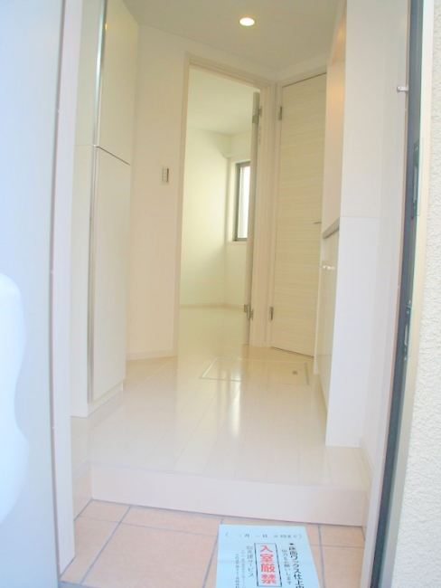 ルミナスウエスト自由が丘_玄関