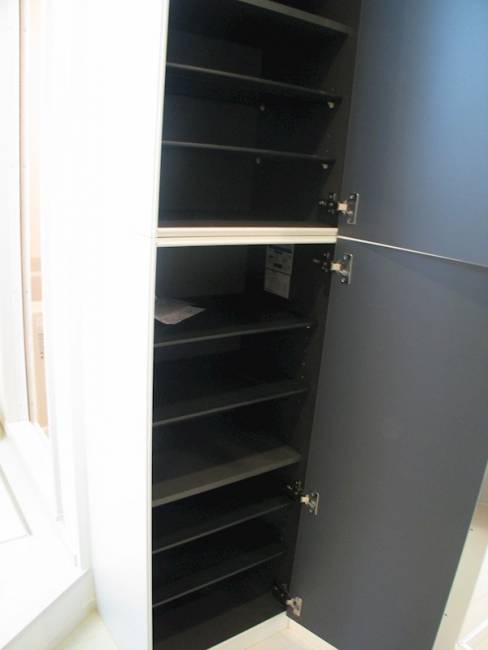 ルミナスウエスト自由が丘_シューズボックス