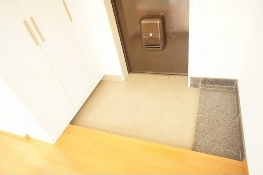 ロサーナ奥沢_玄関