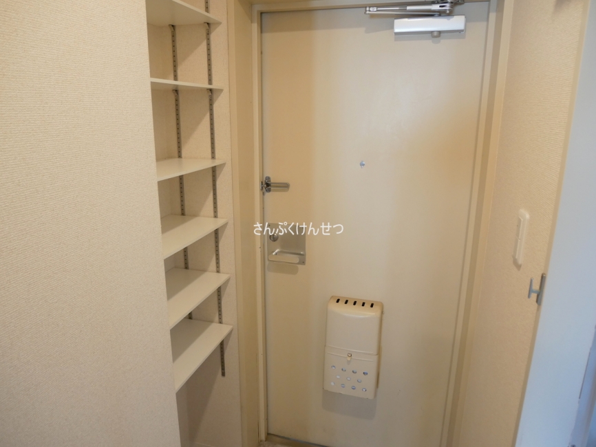 セザール自由が丘_玄関