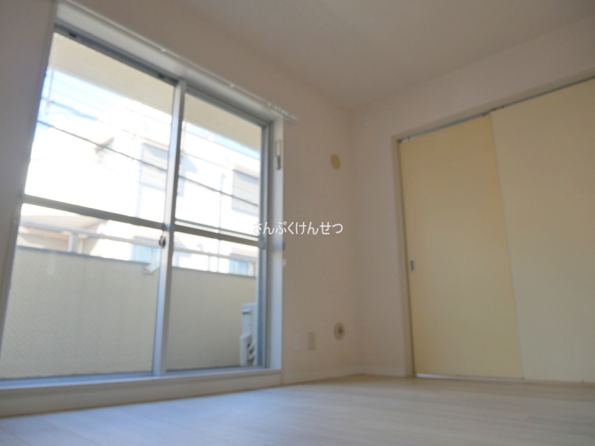 セザール自由が丘_約6帖洋室