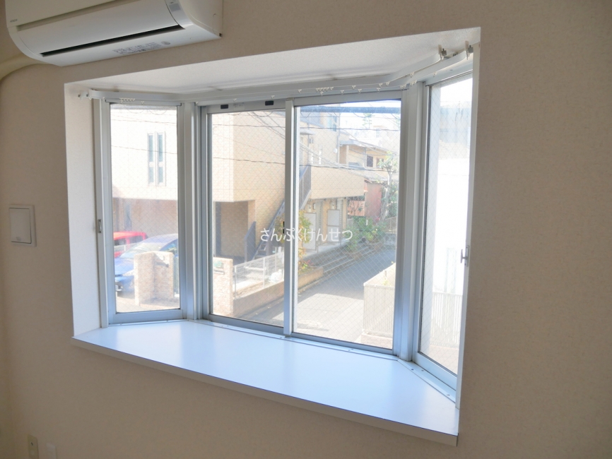 セザール自由が丘_ダイイングの出窓