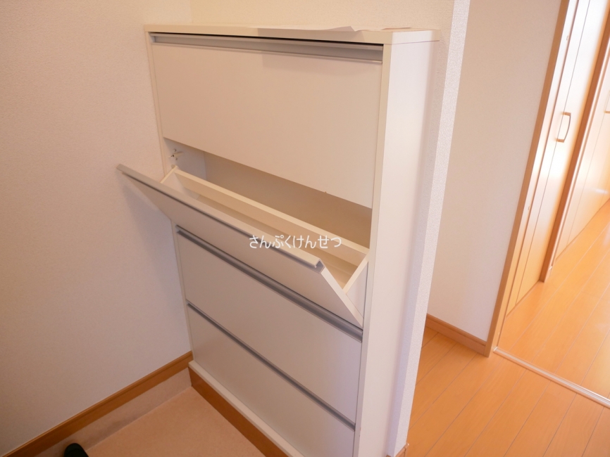 田園調布ハイム_下駄箱