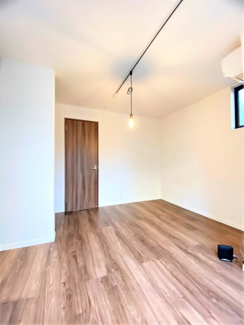 noam_約7.8帖洋室