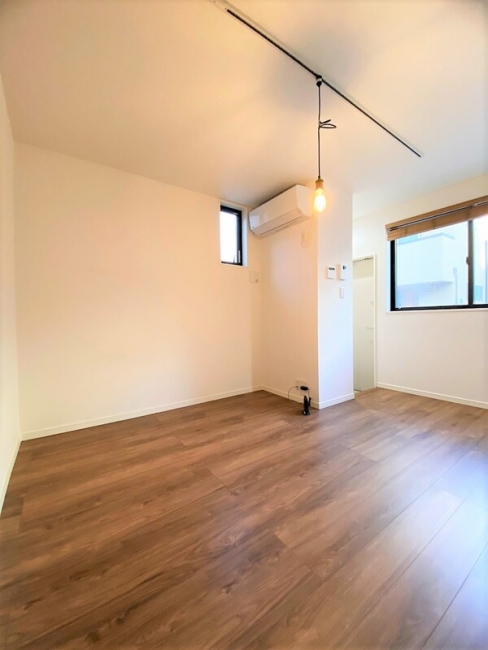 noam_約7.8帖洋室