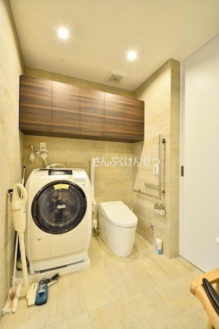 尾山台二丁目戸建_1_洗濯機置場