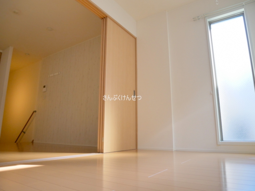 サニーヒルズ_約4.4帖寝室