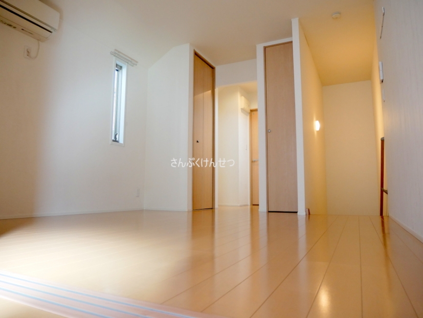 サニーヒルズ_約9帖リビング