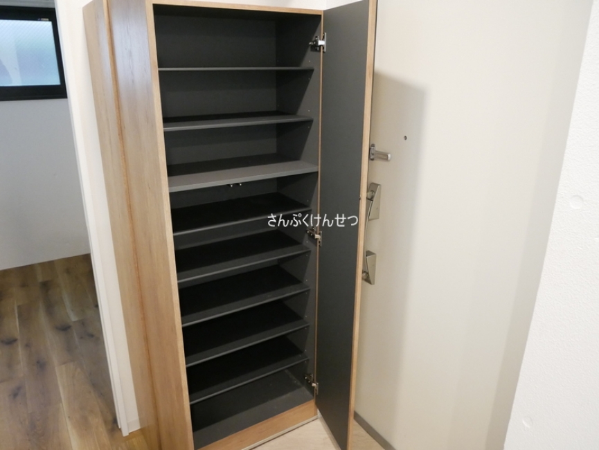 プラチナコート自由が丘RESIDENCE_シューズボックス