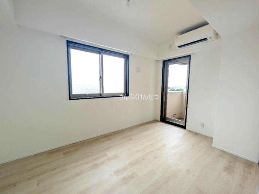 レジディア自由が丘_5.2帖洋室は東南角部屋