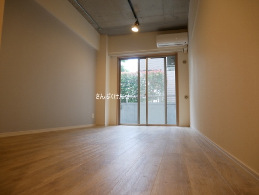 サウダージ自由が丘_8.2帖洋室