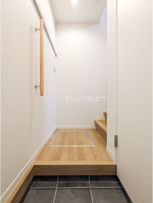 プレジール等々力_玄関