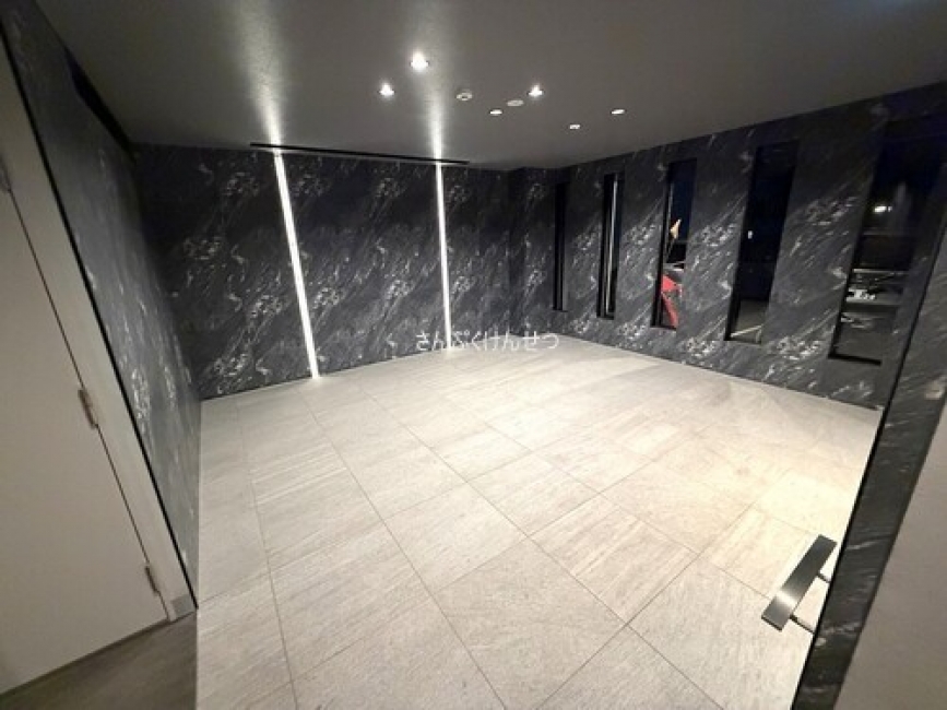 フェリスコート自由が丘_エントランス