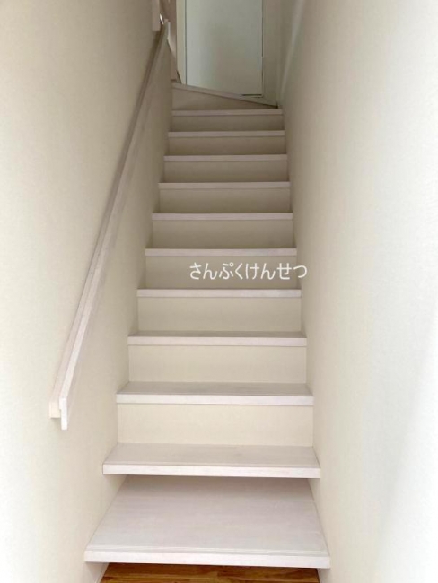 尾山台テラス_室内階段