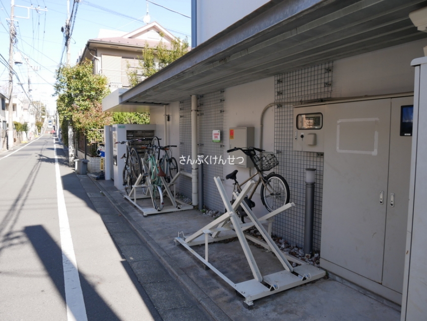 FLEG自由が丘EL_駐輪場