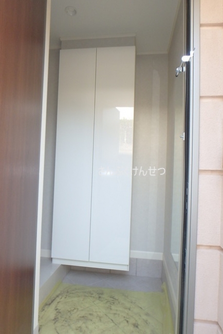 リュエル ラ ビュイ自由が丘_シューズボックス