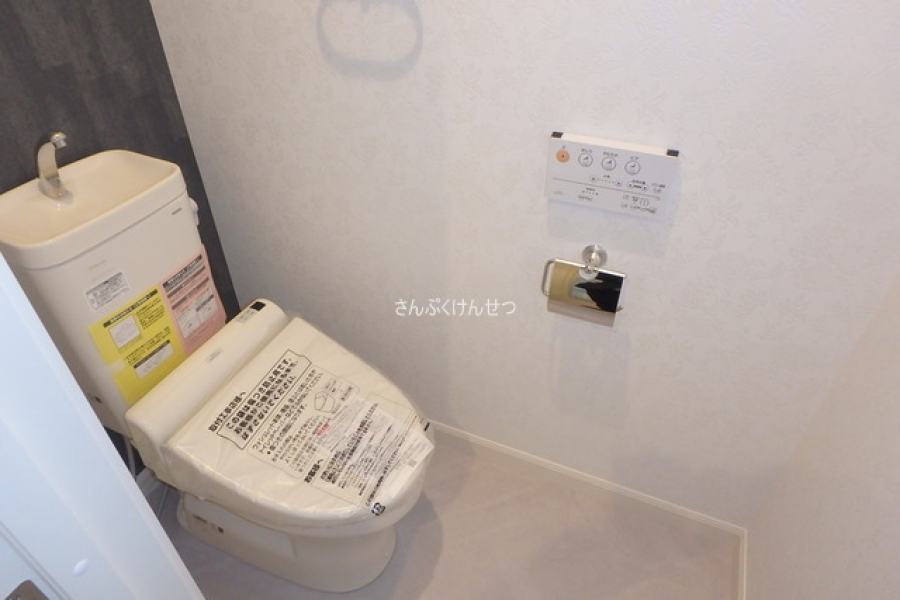 リュエル ラ ビュイ自由が丘_温水洗浄便座