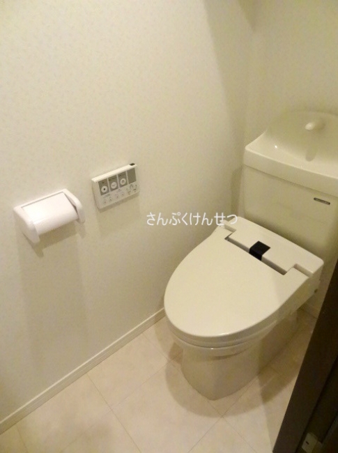 ウェルスクエアイズム奥沢_温水洗浄便座