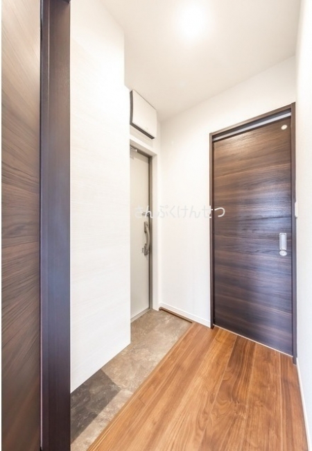 ウェルスクエア自由が丘WEST_玄関