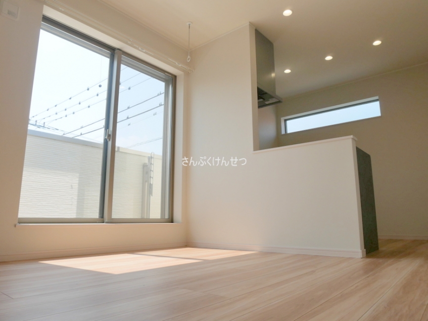 リラ奥沢_約9帖リビング