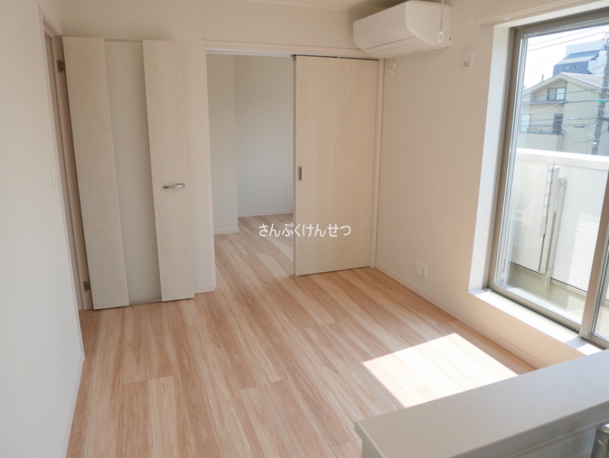 リラ奥沢_約9帖リビング