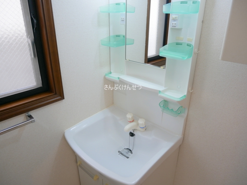 自由が丘2-16賃貸住宅_独立洗面台