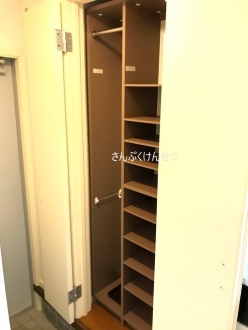 SUNNY COURT_シューズボックス