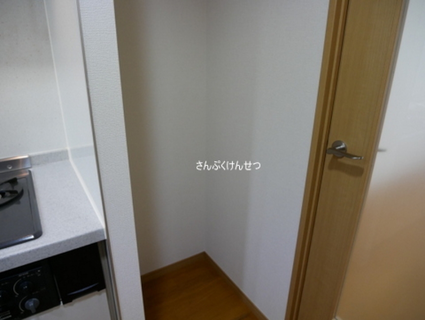 グランピア自由が丘_冷蔵庫置場