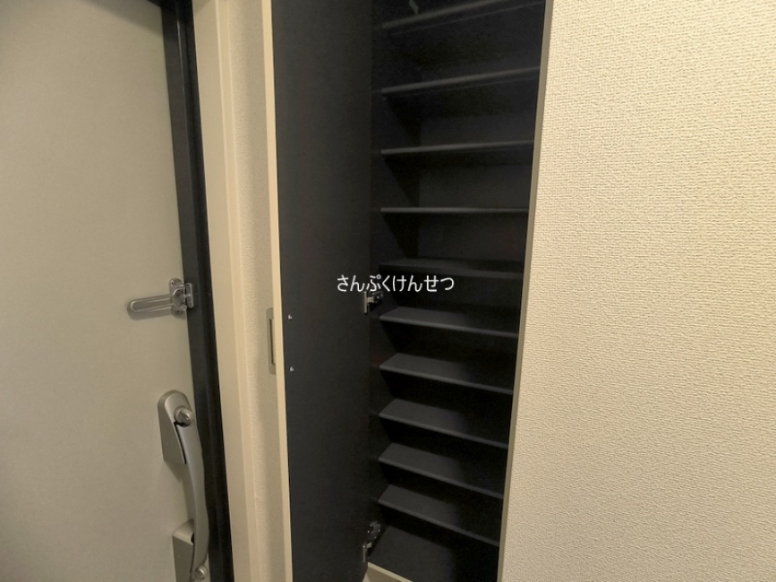 自由が丘カントリー倶楽部_シューズボックス